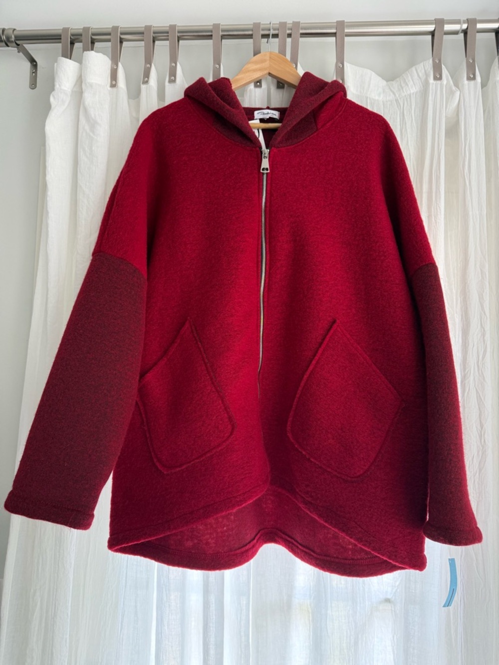 NWT Cozy Wool Cocoon Hooded Zip Front Oversized Coatigan in Deep Red L